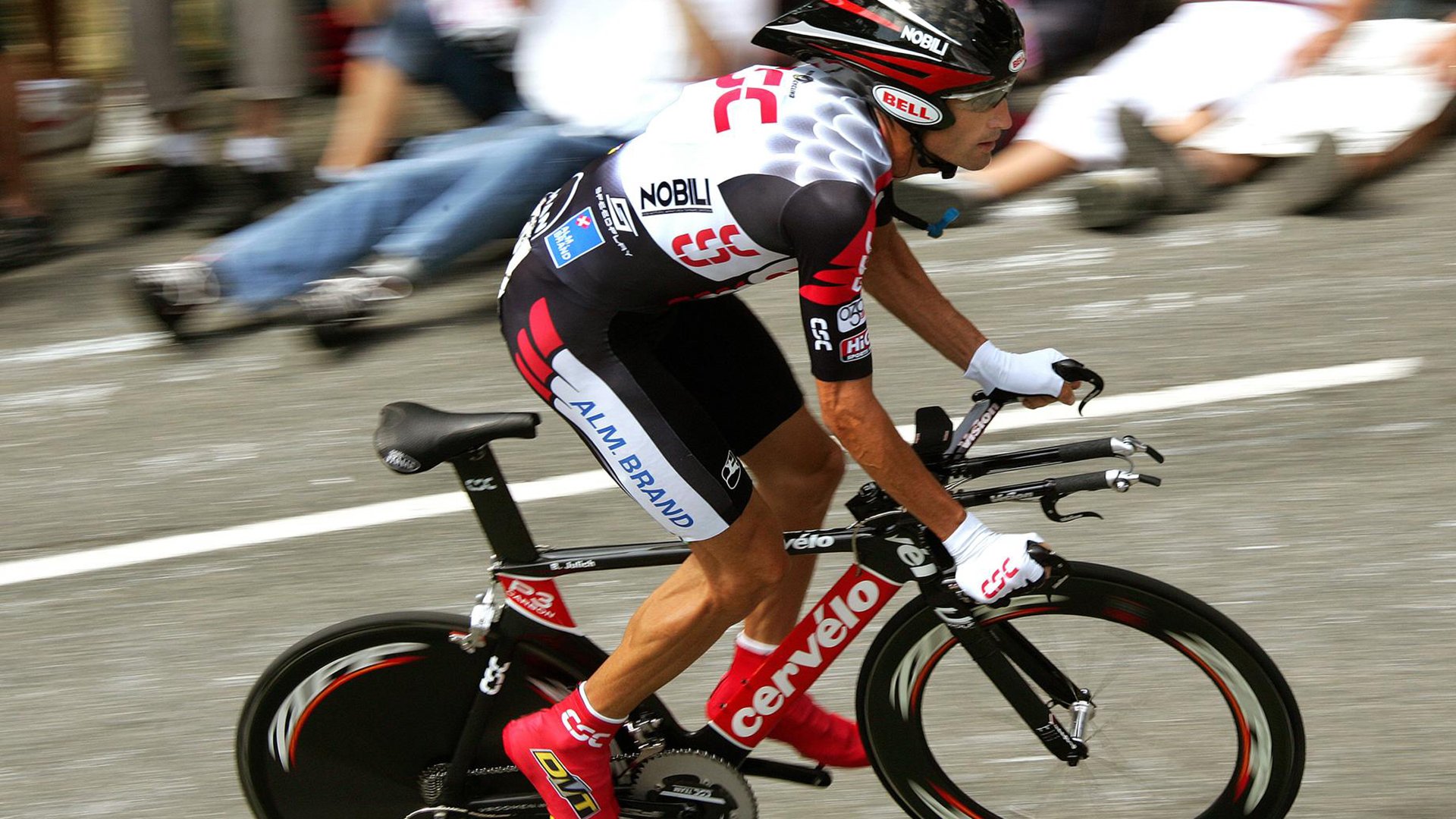 “法甲精彩瞬间不断：明星攻防引爆全场”，明星队vs98法国队